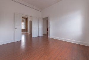 Casa comercial com 338m² no bairro Rio Branco em Porto Alegre para Alugar