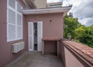 Casa comercial com 338m² no bairro Rio Branco em Porto Alegre para Alugar