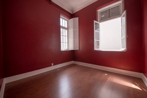 Casa comercial com 338m² no bairro Rio Branco em Porto Alegre para Alugar