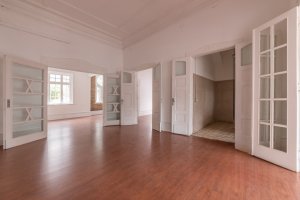 Casa comercial com 338m² no bairro Rio Branco em Porto Alegre para Alugar