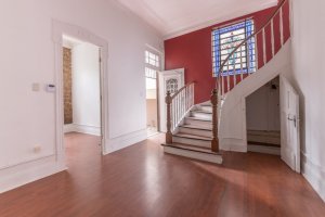Casa comercial com 338m² no bairro Rio Branco em Porto Alegre para Alugar
