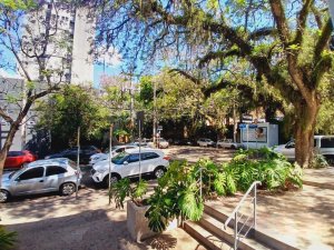 Casa comercial com 197m² no bairro Moinhos de Vento em Porto Alegre para Alugar