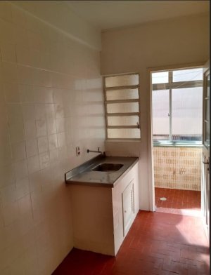 Apartamento com 50m², 1 dormitório no bairro Vila Ipiranga em Porto Alegre para Alugar