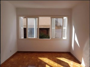 Apartamento com 50m², 1 dormitório no bairro Vila Ipiranga em Porto Alegre para Alugar
