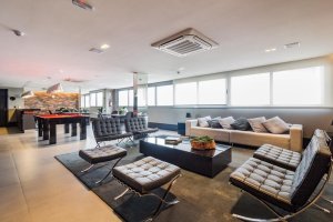 Apartamento com 39m², 1 dormitório no bairro Chácara das Pedras em Porto Alegre para Alugar