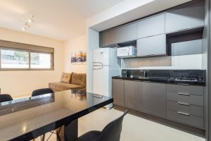 Apartamento com 39m², 1 dormitório no bairro Chácara das Pedras em Porto Alegre para Alugar