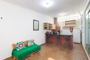 Apartamento com 105m², 3 dormitórios no bairro Menino Deus em Porto Alegre para Alugar