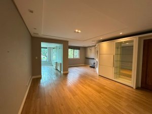 Apartamento com 295m², 3 dormitórios no bairro Jardim Lindóia em Porto Alegre para Alugar