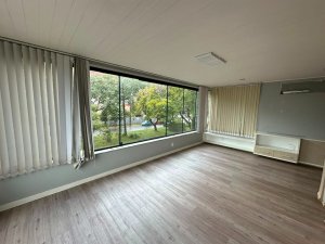 Apartamento com 295m², 3 dormitórios no bairro Jardim Lindóia em Porto Alegre para Alugar