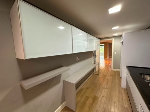Apartamento com 295m², 3 dormitórios no bairro Jardim Lindóia em Porto Alegre para Alugar