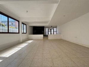 Loja com 89m² no bairro Praia de Belas em Porto Alegre para Alugar