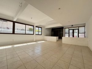 Loja com 89m² no bairro Praia de Belas em Porto Alegre para Alugar