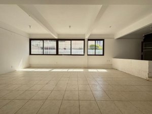 Loja com 89m² no bairro Praia de Belas em Porto Alegre para Alugar