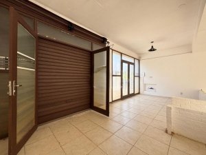 Loja com 89m² no bairro Praia de Belas em Porto Alegre para Alugar
