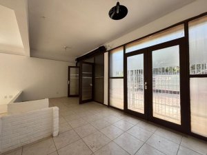 Loja com 89m² no bairro Praia de Belas em Porto Alegre para Alugar