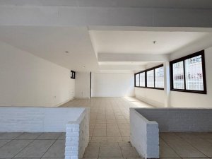 Loja com 89m² no bairro Praia de Belas em Porto Alegre para Alugar