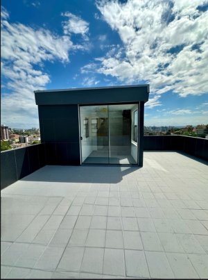 Apartamento com 80m², 2 dormitórios no bairro Chácara Das Pedras em Porto Alegre para Alugar