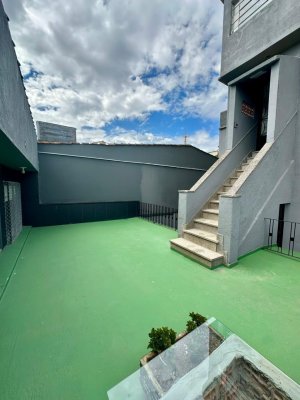 Apartamento com 80m², 2 dormitórios no bairro Chácara Das Pedras em Porto Alegre para Alugar