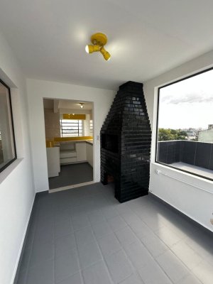Apartamento com 80m², 2 dormitórios no bairro Chácara Das Pedras em Porto Alegre para Alugar