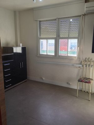 Apartamento com 67m², 3 dormitórios no bairro Petrópolis em Porto Alegre para Alugar