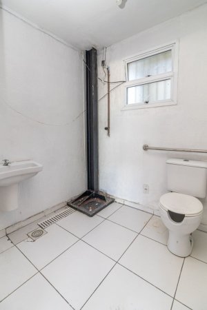 Loja com 312m² no bairro São João em Porto Alegre para Alugar