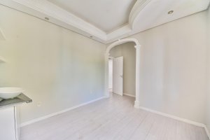 Casa com 200m², 4 dormitórios no bairro Moinhos de Vento em Porto Alegre para Alugar