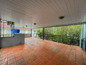 Prédio Comercial com 1.000m² no bairro Moinhos de Vento em Porto Alegre para Alugar