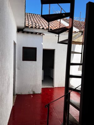 Casa com 160m², 3 dormitórios no bairro Petrópolis em Porto Alegre para Alugar