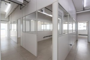 Salas/Conjuntos com 170m² no bairro Centro Histórico em Porto Alegre para Alugar