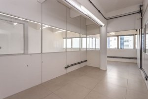Salas/Conjuntos com 170m² no bairro Centro Histórico em Porto Alegre para Alugar