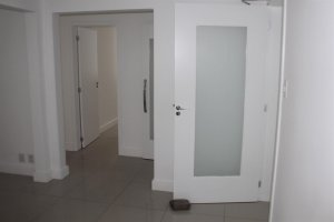 Prédio Comercial com 450m² no bairro Auxiliadora em Porto Alegre para Alugar