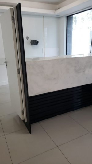 Prédio Comercial com 450m² no bairro Auxiliadora em Porto Alegre para Alugar