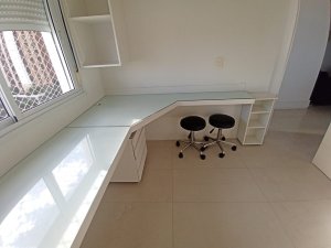 Apartamento com 67m², 2 dormitórios no bairro Rio Branco em Porto Alegre para Alugar