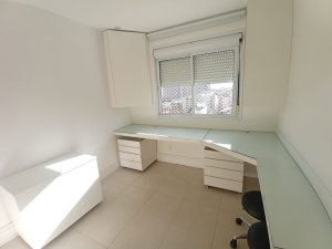 Apartamento com 67m², 2 dormitórios no bairro Rio Branco em Porto Alegre para Alugar