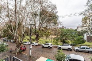 Casa com 120m², 2 dormitórios no bairro Petrópolis em Porto Alegre para Alugar