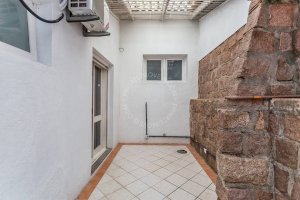 Casa com 120m², 2 dormitórios no bairro Petrópolis em Porto Alegre para Alugar