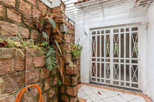 Casa com 120m², 2 dormitórios no bairro Petrópolis em Porto Alegre para Alugar