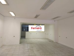 Loja com 240m² no bairro Jardim Lindóia em Porto Alegre para Alugar