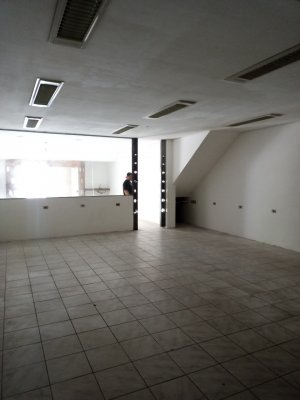 Loja com 240m² no bairro Jardim Lindóia em Porto Alegre para Alugar