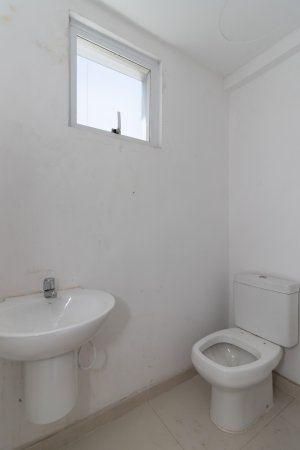 Salas/Conjuntos com 90m² no bairro Petrópolis em Porto Alegre para Alugar