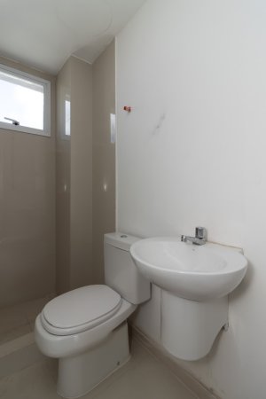 Salas/Conjuntos com 90m² no bairro Petrópolis em Porto Alegre para Alugar