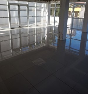 Salas/Conjuntos com 90m² no bairro Petrópolis em Porto Alegre para Alugar