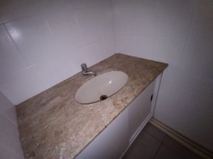 Salas/Conjuntos com 30m² no bairro Petrópolis em Porto Alegre para Alugar