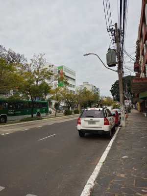 Conjunto/Sala com 25m² no bairro Petrópolis em Porto Alegre para Alugar