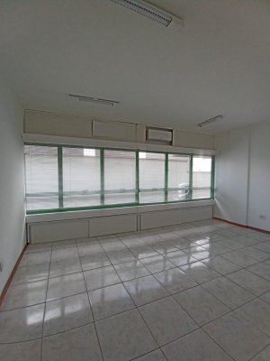 Salas/Conjuntos com 4.863m² no bairro Petrópolis em Porto Alegre para Alugar