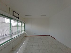 Salas/Conjuntos com 4.863m² no bairro Petrópolis em Porto Alegre para Alugar