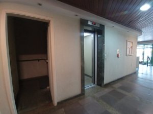 Salas/Conjuntos com 4.863m² no bairro Petrópolis em Porto Alegre para Alugar