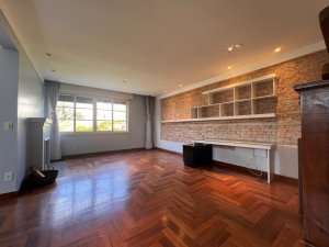 Apartamento com 142m², 2 dormitórios no bairro Moinhos de Vento em Porto Alegre para Alugar