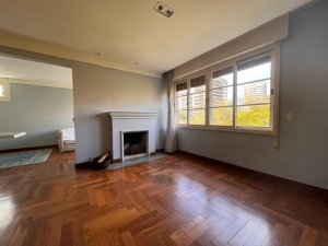 Apartamento com 142m², 2 dormitórios no bairro Moinhos de Vento em Porto Alegre para Alugar