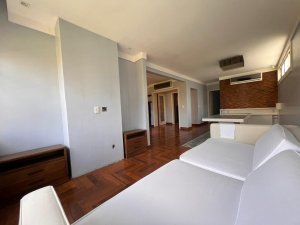 Apartamento com 142m², 2 dormitórios no bairro Moinhos de Vento em Porto Alegre para Alugar